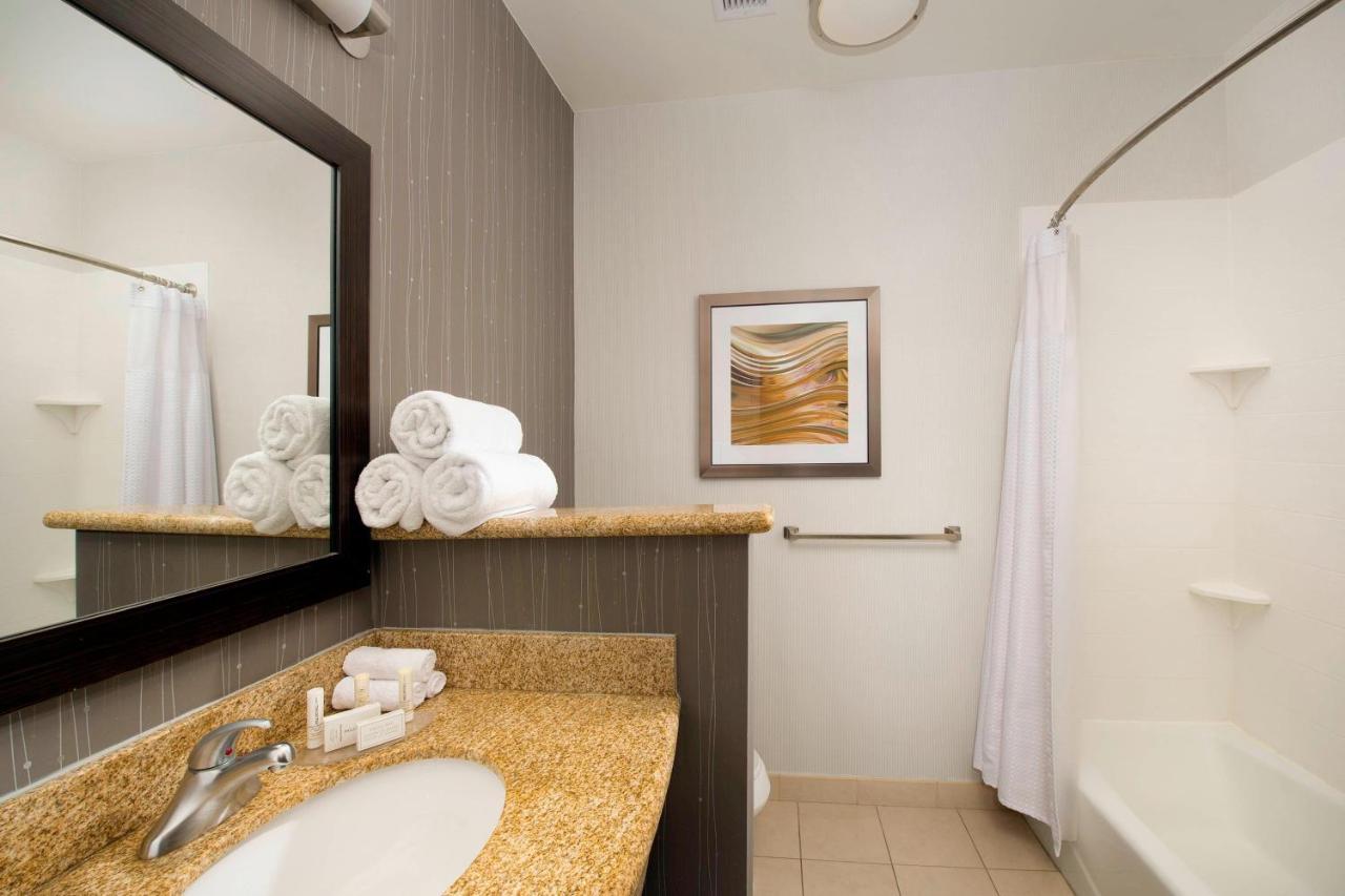 Courtyard By Marriott Wichita Falls Esterno foto