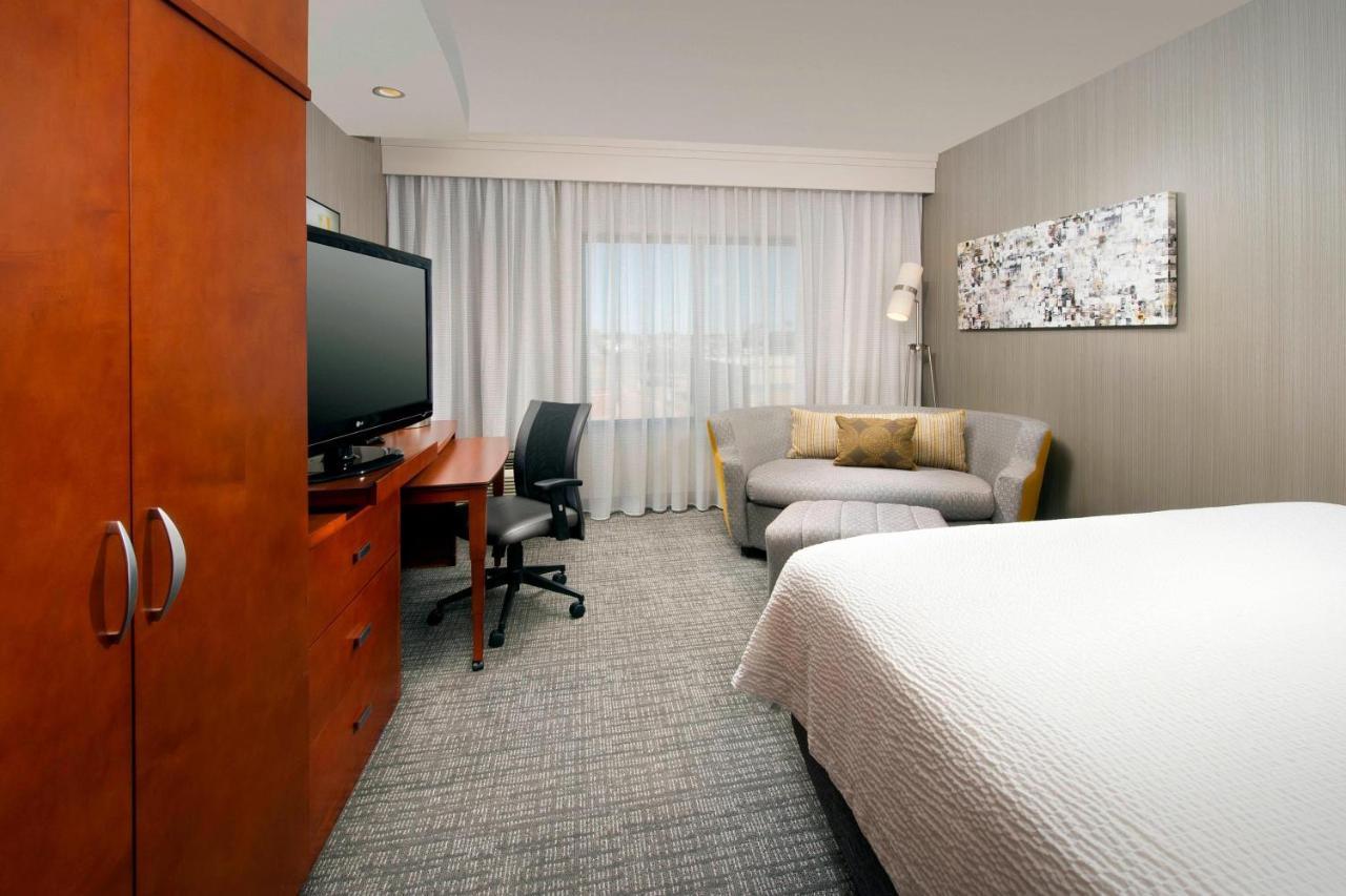 Courtyard By Marriott Wichita Falls Esterno foto