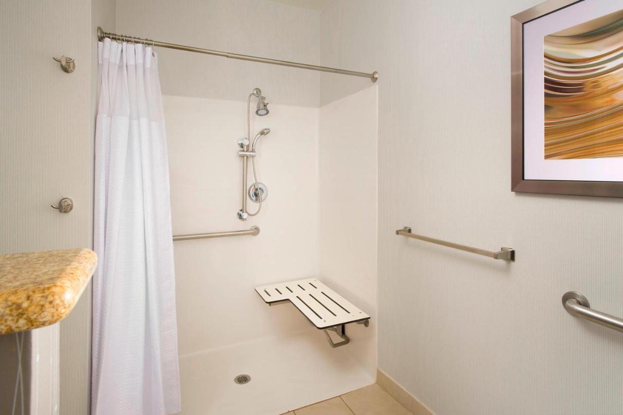 Courtyard By Marriott Wichita Falls Esterno foto