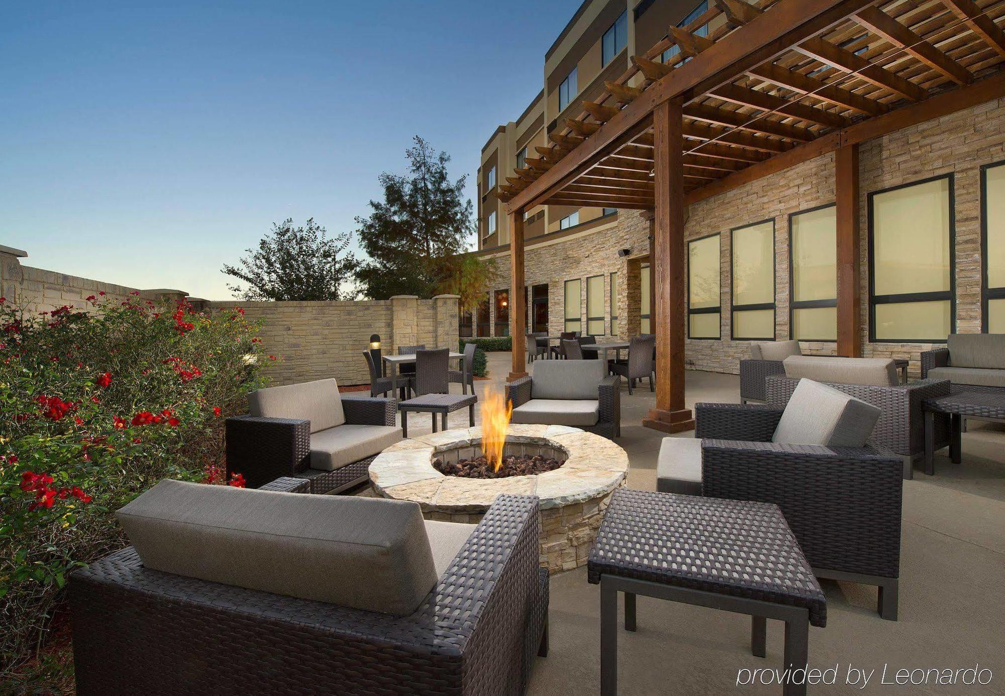 Courtyard By Marriott Wichita Falls Esterno foto