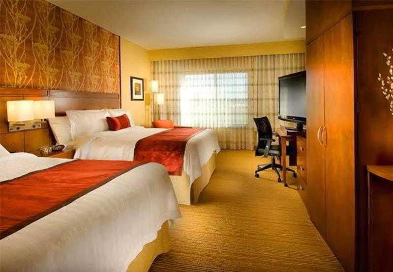 Courtyard By Marriott Wichita Falls Esterno foto