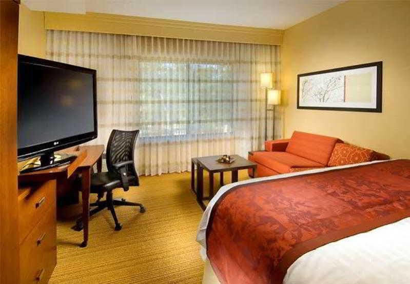 Courtyard By Marriott Wichita Falls Esterno foto